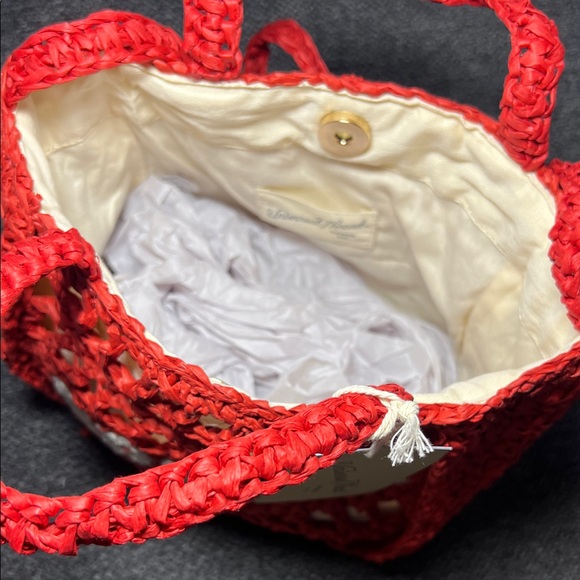 Universal Thread Spritz, Red and White- Crochet Mesh Tote Crossbody Bag. - Picture 5 of 8